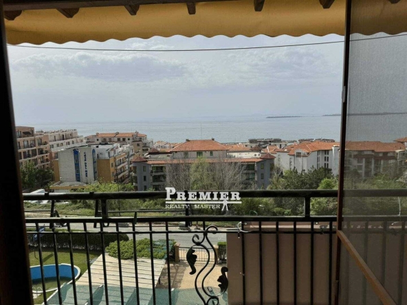Тристаен апартамент в к.к. Слънчев бряг - 76 кв.м за 651 €/кв.м - Снимка #1