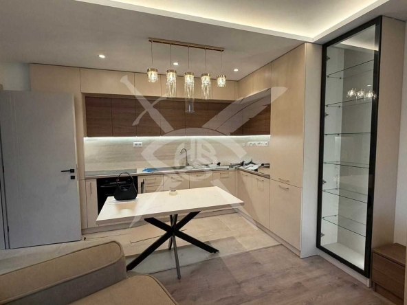 Дава се под наем Тристаен апартамент в София, Витоша - 80 кв.м за 1196.97 € - Снимка #1