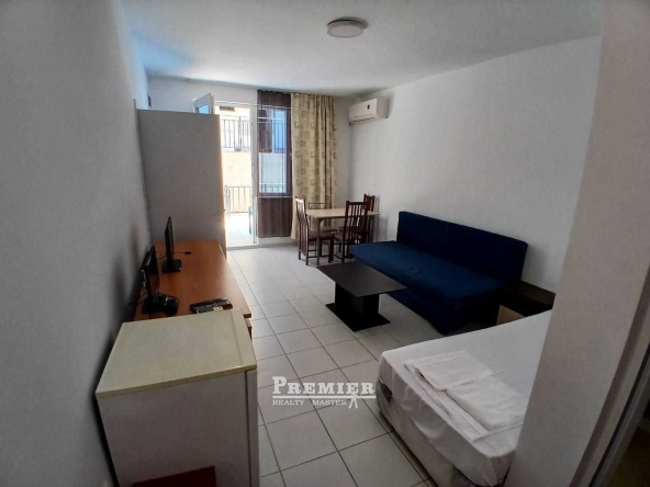 Двустаен апартамент в Поморие - 53 кв.м за 568 €/кв.м - Снимка #1