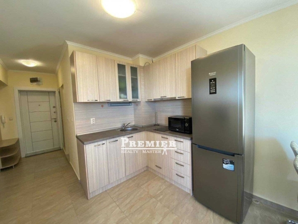 Тристаен апартамент в Поморие - 72 кв.м за 1202 €/кв.м - Снимка #1