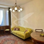 Дава се под наем Двустаен апартамент в София, Център - 80 кв.м за 877.71 € - Снимка #1