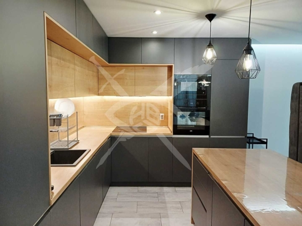 Дава се под наем Тристаен апартамент в София, Симеоново - 115 кв.м за 1097.01 € - Снимка #1