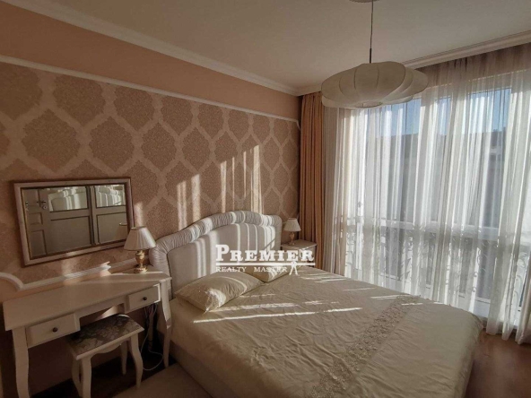 Тристаен апартамент в Бургас, Акациите - 75 кв.м за 1427 €/кв.м - Снимка #1