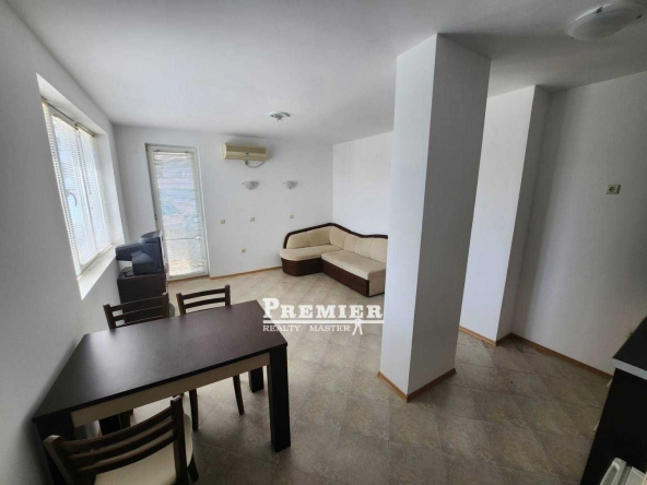 Двустаен апартамент в к.к. Слънчев бряг - 75 кв.м за 800 €/кв.м - Снимка #1