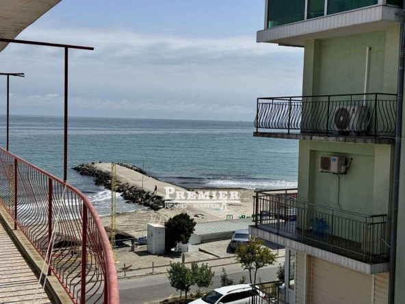 Тристаен апартамент в Поморие - 80 кв.м за 2075 €/кв.м - Снимка #1