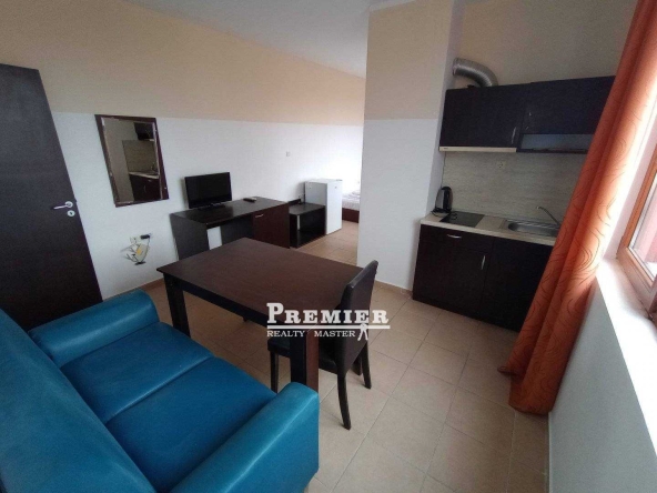 Едностаен апартамент в Поморие - 57 кв.м за 1369 €/кв.м - Снимка #1