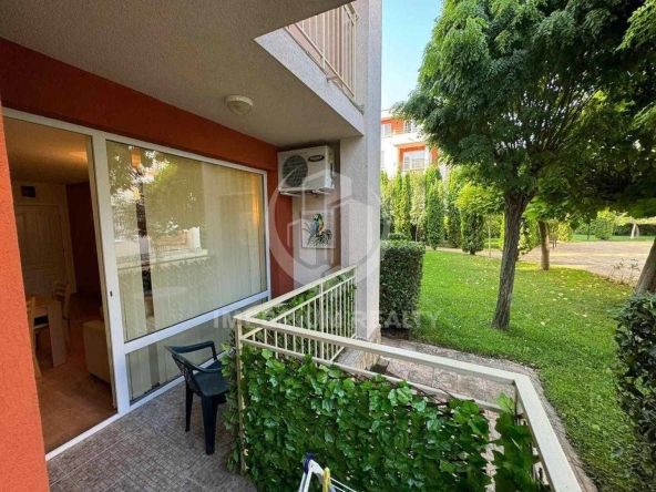 Двустаен апартамент в к.к. Слънчев бряг - 56 кв.м за 1161 €/кв.м - Снимка #1