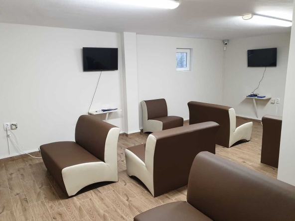 Офис в Пловдив, Христо Смирненски - 49 кв.м за 729 €/кв.м - Снимка #1