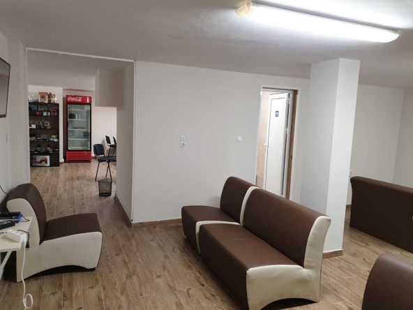 Офис в Пловдив, Христо Смирненски - 642 кв.м за 56 €/кв.м - Снимка #1