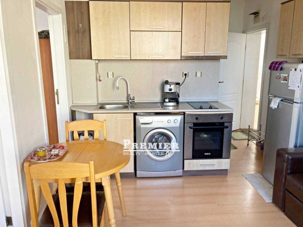 Тристаен апартамент в к.к. Слънчев бряг - 62 кв.м за 726 €/кв.м - Снимка #1