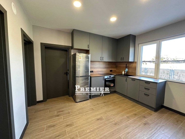 Къща в с. Гюльовца, Област Бургас - 108 кв.м за 1760 €/кв.м - Снимка #1