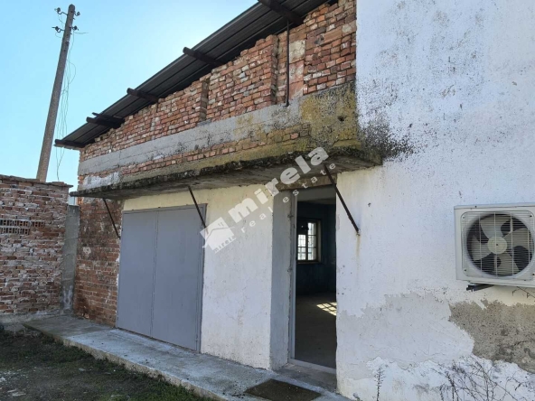 Дава се под наем Склад в Ямбол, Каргон - 60 кв.м за 178.5 € - Снимка #1