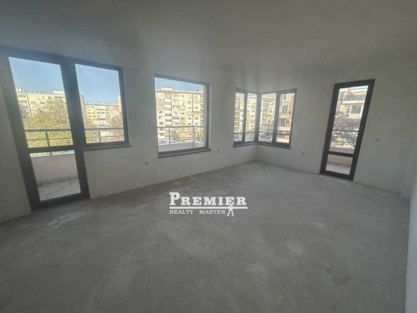 Двустаен апартамент в Бургас, Изгрев - 96 кв.м за 1615 €/кв.м - Снимка #1