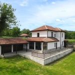 Къща в с. Маноя, Област Габрово - 140 кв.м за 1250 €/кв.м - Снимка #1