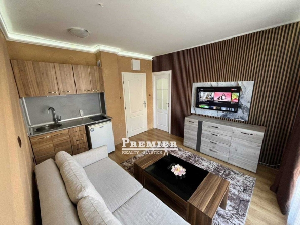 Двустаен апартамент в к.к. Слънчев бряг - 44 кв.м за 1569 €/кв.м - Снимка #1