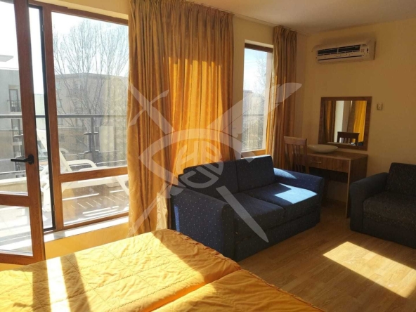Двустаен апартамент в к.к. Слънчев бряг - 100 кв.м за 905 €/кв.м - Снимка #1