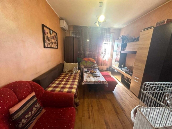 Двустаен апартамент в Пазарджик, Център - 49 кв.м за 1470 €/кв.м - Снимка #1