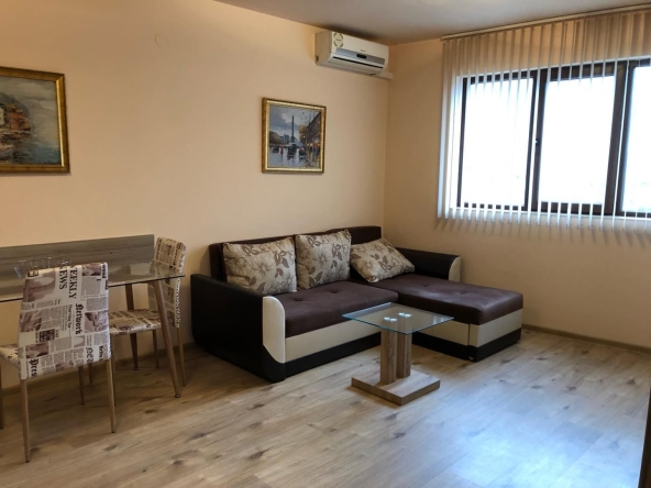 Дава се под наем Двустаен апартамент в Варна, Погреби - 55 кв.м за 500 € - Снимка #1