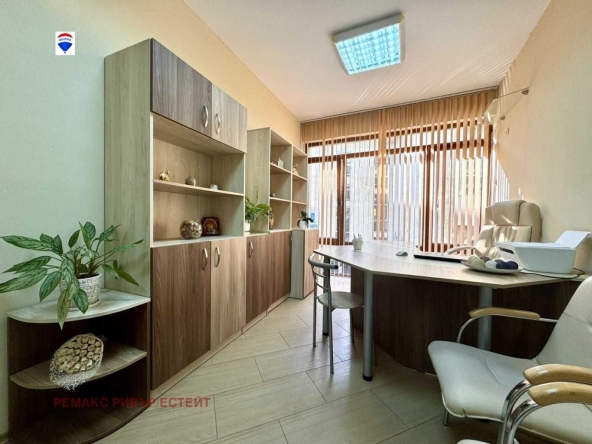 Дава се под наем Офис в Русе, Център - 27 кв.м за 46900 € - Снимка #1
