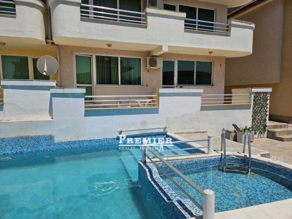 Двустаен апартамент в Свети Влас - 78 кв.м за 1398 €/кв.м - Снимка #1