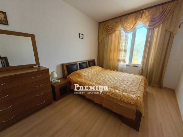 Двустаен апартамент в Бургас, Акациите - 54 кв.м за 1297 €/кв.м - Снимка #1