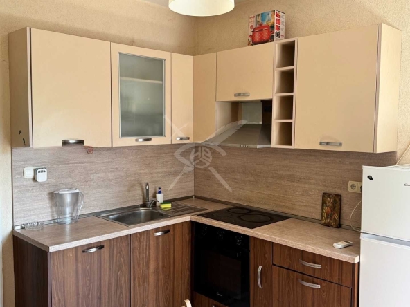 Дава се под наем Етаж от къща в София, Изток - 120 кв.м за 1200 € - Снимка #1