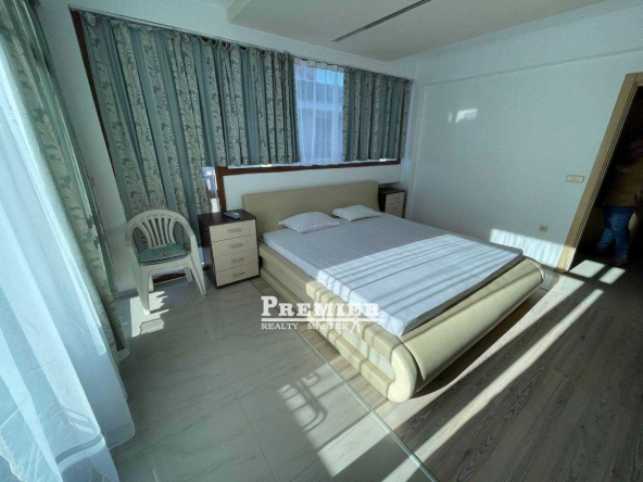 Двустаен апартамент в к.к. Слънчев бряг - 61 кв.м за 910 €/кв.м - Снимка #1