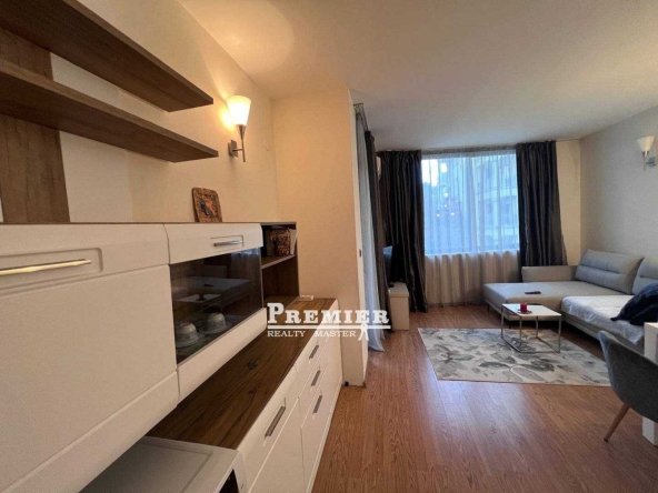 Двустаен апартамент в к.к. Слънчев бряг - 62 кв.м за 1097 €/кв.м - Снимка #1