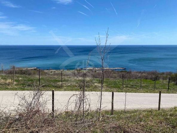 Парцел в к.к. Златни пясъци - 3490 кв.м за 61 €/кв.м - Снимка #1