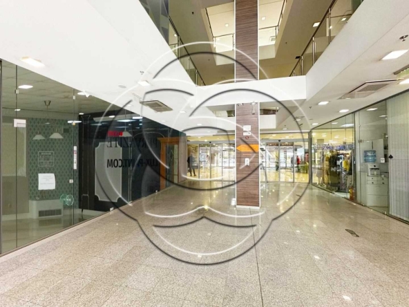 Дава се под наем Магазин в София, Младост 3 - 32 кв.м за 300 € - Снимка #1