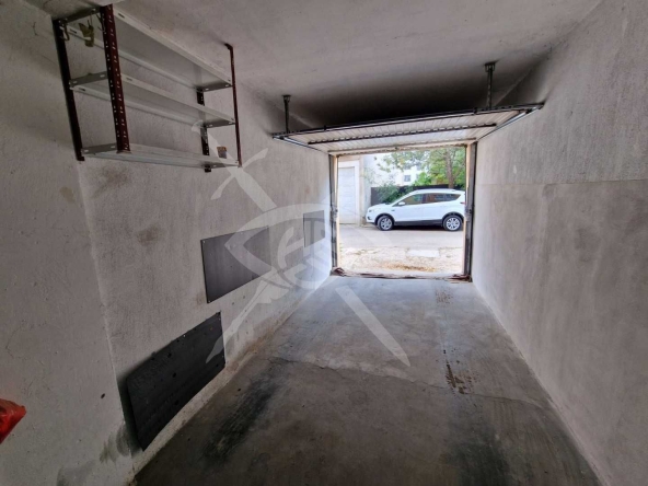 Гараж / Паркомясто в София, Оборище - 17 кв.м за 2883 €/кв.м - Снимка #1