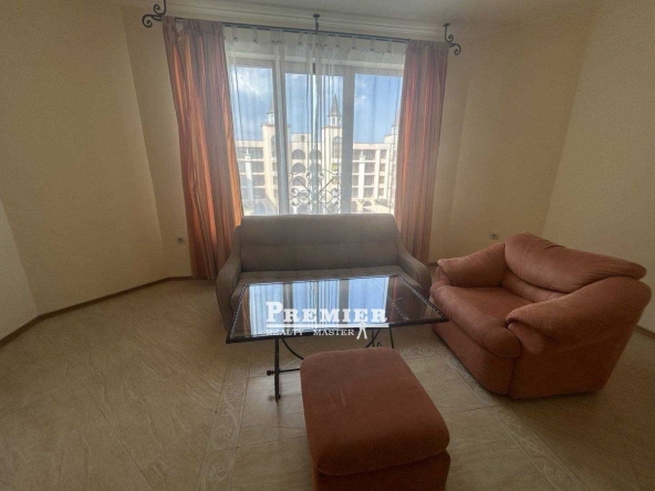 Двустаен апартамент в к.к. Слънчев бряг - 78 кв.м за 879 €/кв.м - Снимка #1