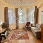 Дава се под наем Двустаен апартамент в София, Център - 63 кв.м за 790 € - Снимка #1