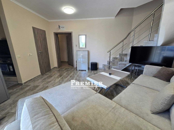 Двустаен апартамент в к.к. Слънчев бряг - 78 кв.м за 1154 €/кв.м - Снимка #1