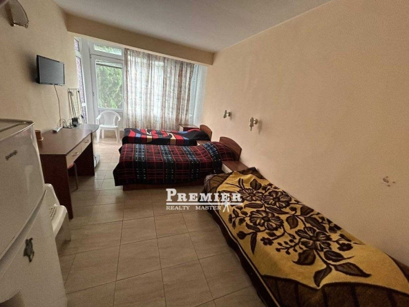 Тристаен апартамент в к.к. Слънчев бряг - 65 кв.м за 770 €/кв.м - Снимка #1