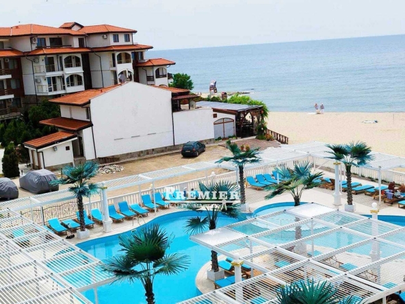 Двустаен апартамент в к.к. Елените - 81 кв.м за 1297 €/кв.м - Снимка #1