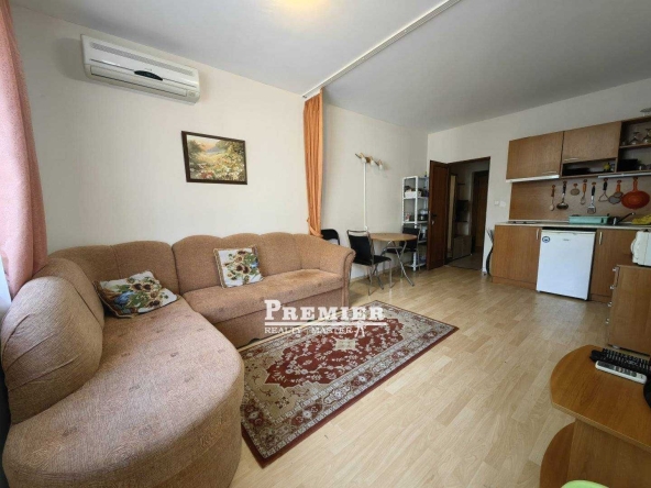 Двустаен апартамент в к.к. Слънчев бряг - 61 кв.м за 910 €/кв.м - Снимка #1