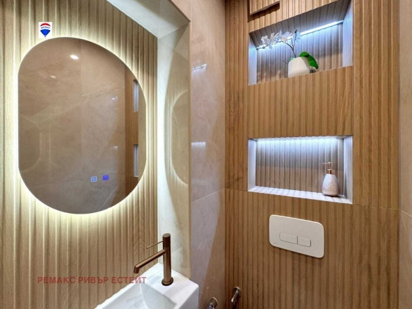 Тристаен апартамент в Русе, Център - 93 кв.м за 2075 €/кв.м - Снимка #1