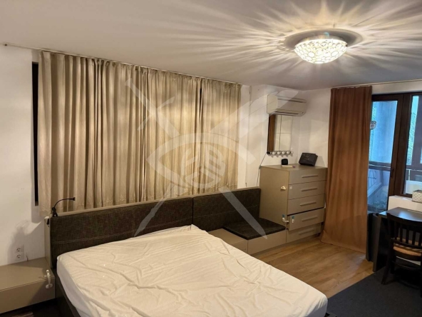 Дава се под наем Тристаен апартамент в София, Полигона - 117 кв.м за 1000 € - Снимка #1