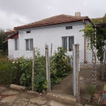 Къща в с. Преспа, Област Добрич - 87 кв.м за 380 €/кв.м - Снимка #1