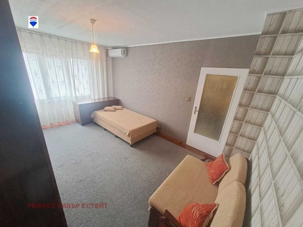 Дава се под наем Едностаен апартамент в Русе, Хъшове - 40 кв.м за 229.5 € - Снимка #1