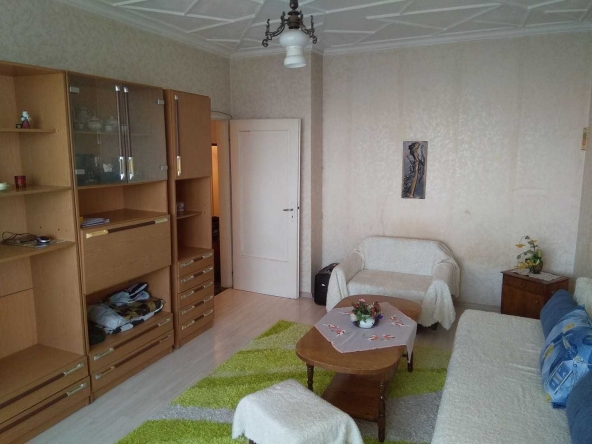 Дава се под наем Едностаен апартамент в София, Слатина - 56 кв.м за 320 € - Снимка #1