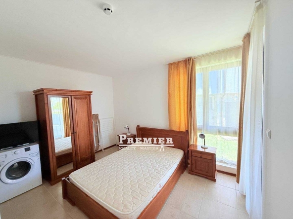 Тристаен апартамент в Бургас, Акациите - 87 кв.м за 1012 €/кв.м - Снимка #1