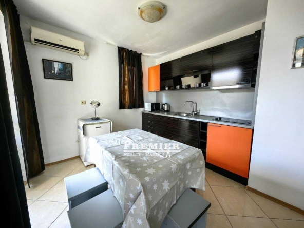 Двустаен апартамент в к.к. Слънчев бряг - 92 кв.м за 899 €/кв.м - Снимка #1