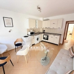 Тристаен апартамент в Бургас, Акациите - 84 кв.м за 1167 €/кв.м - Снимка #1