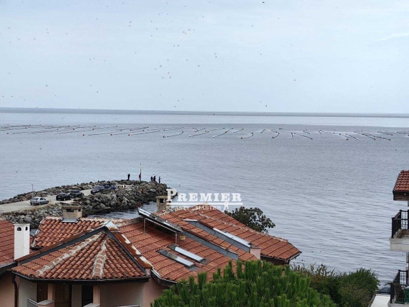 Четиристаен апартамент в с. Равда, Област Бургас - 175 кв.м за 700 €/кв.м - Снимка #1