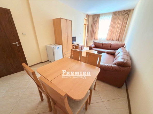 Двустаен апартамент в Бургас, Акациите - 58 кв.м за 1121 €/кв.м - Снимка #1