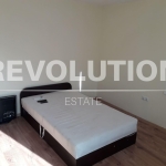 Дава се под наем Етаж от къща в Варна, Владислав Варненчик - 70 кв.м за 425 € - Снимка #1