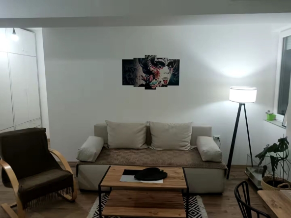 Дава се под наем Двустаен апартамент в София, Надежда 1 - 77 кв.м за 372.3 € - Снимка #1