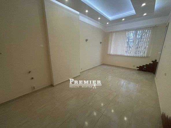 Двустаен апартамент в Бургас, Възраждане - 55 кв.м за 2364 €/кв.м - Снимка #1